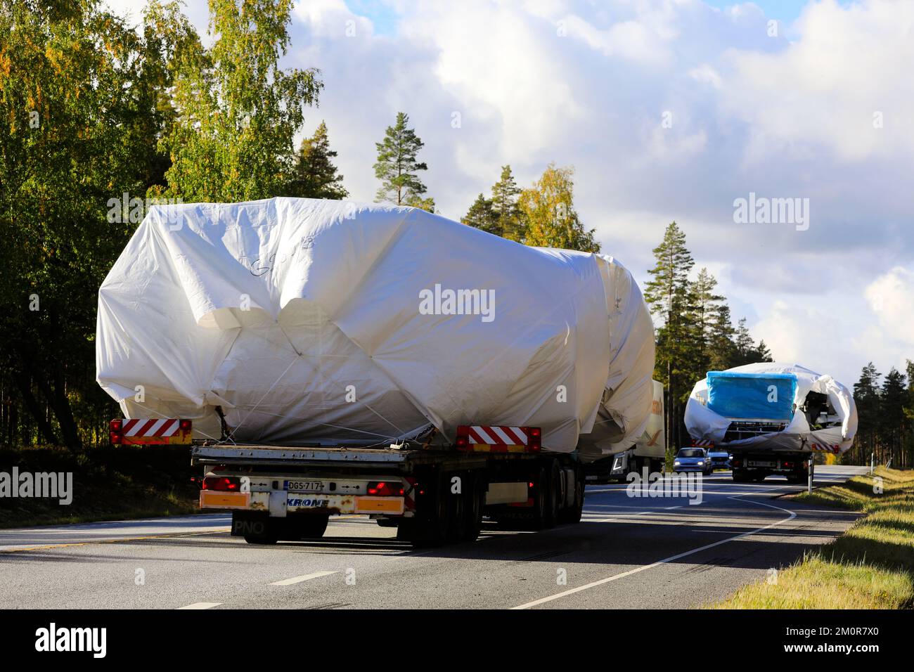 Cargo convoy